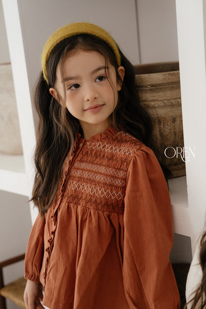 ［OREN］merci smocked blouse