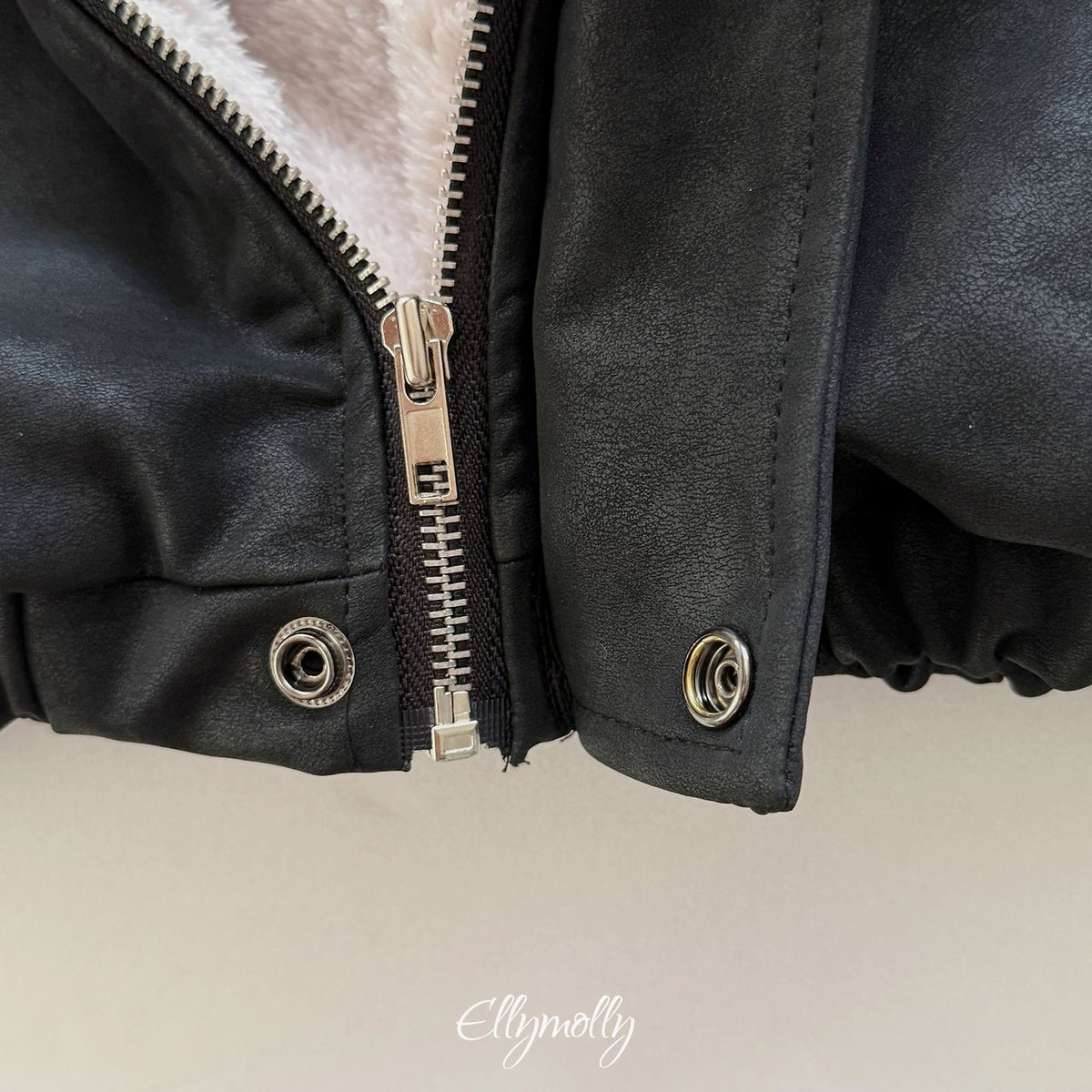 ［ellymolly］big collar shearling jumper