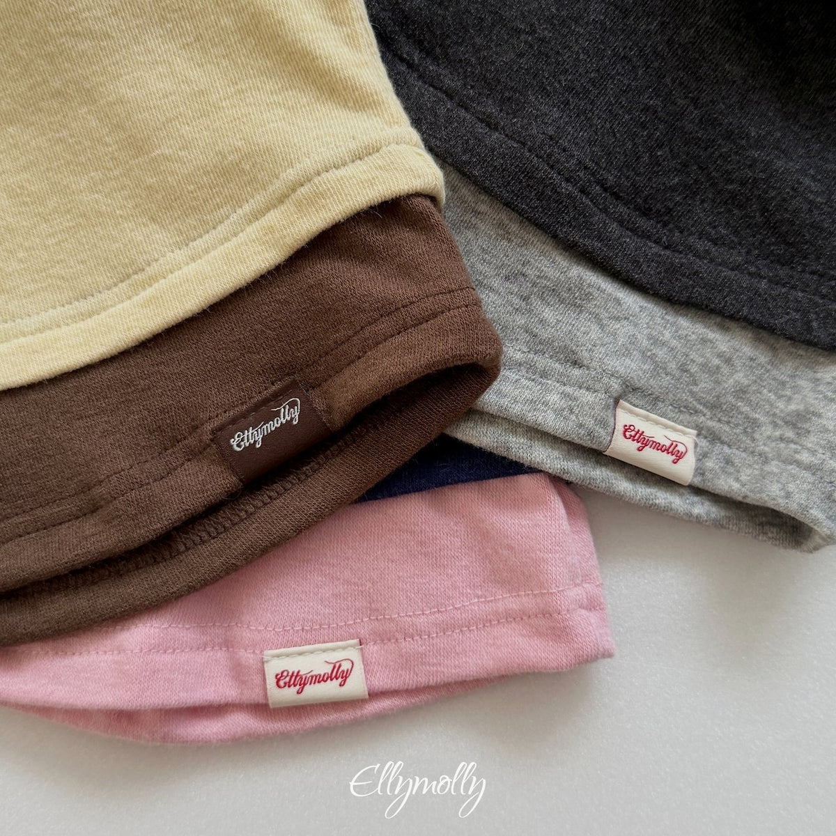 ［ellymolly］brushed color turtleneck