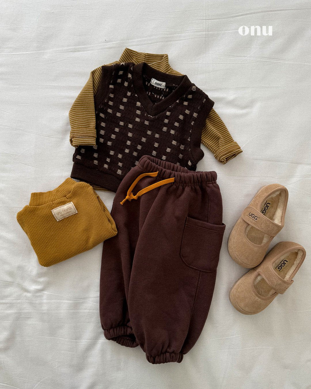 ［ONU］warm knit vest
