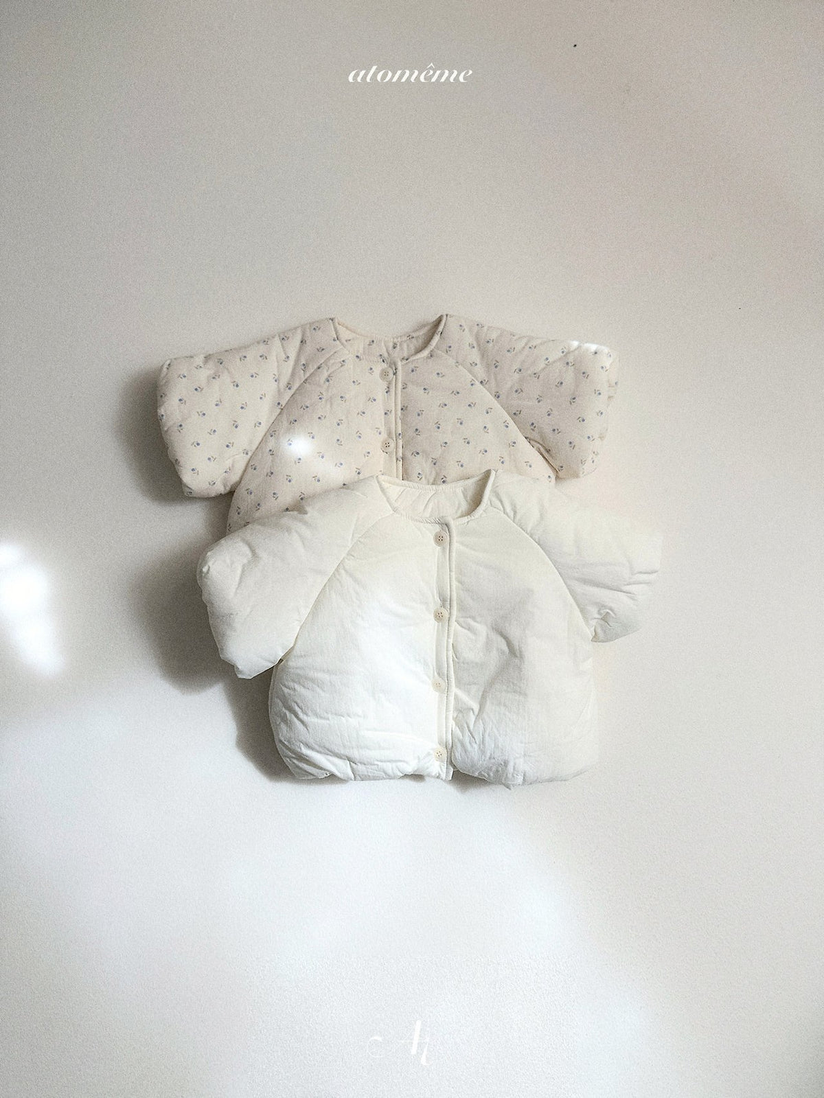 ［atomeme］maybe padding vest
