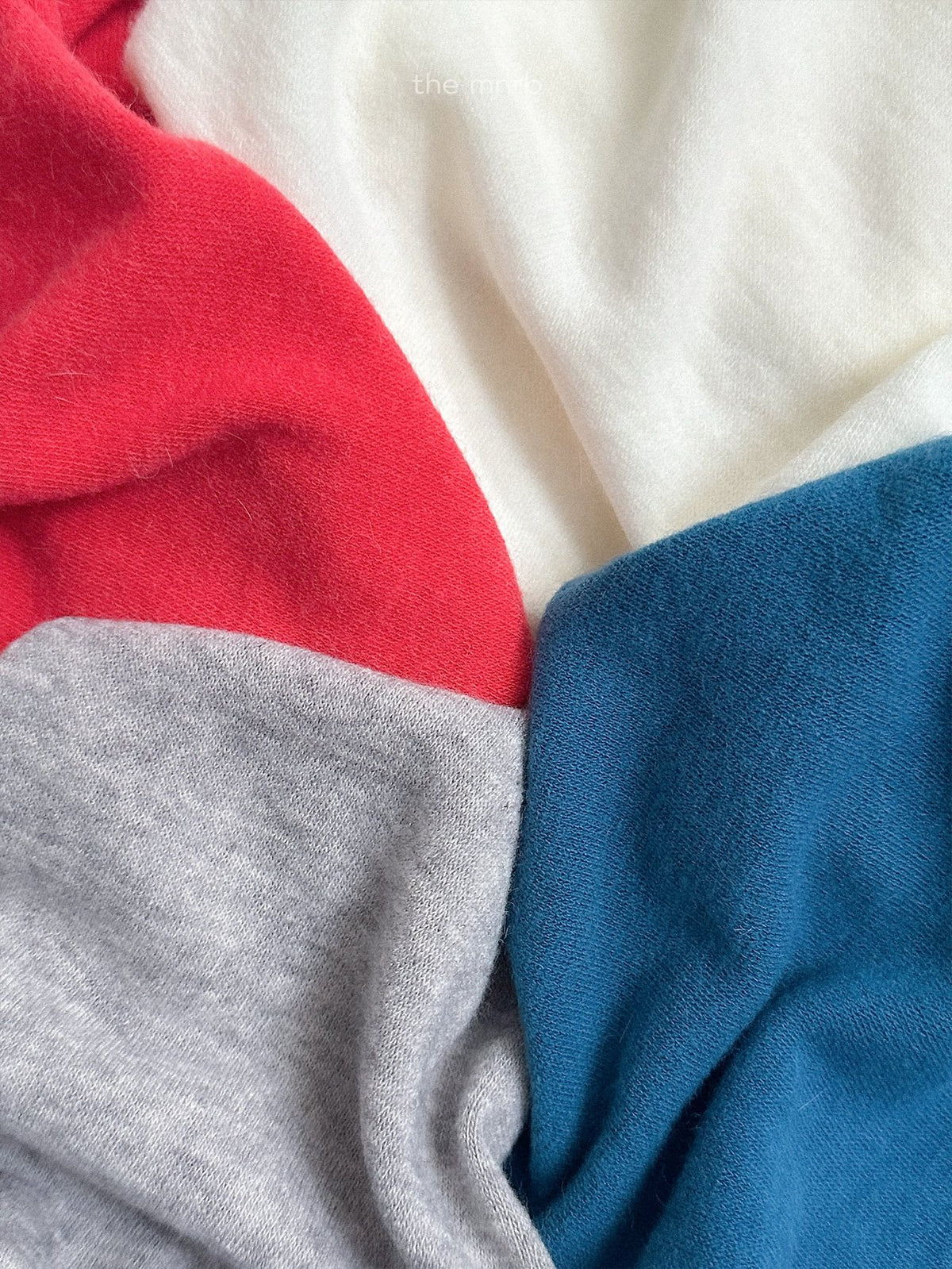 ［minirobe］angora mock neck tee