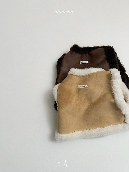 ［atomeme］reversible mustang vest
