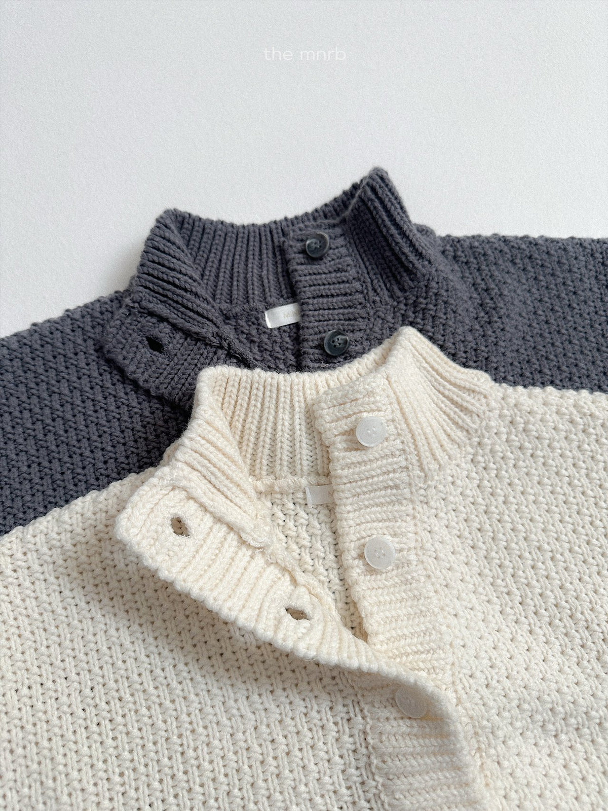 ［minirobe］waffle high-neck cardigan