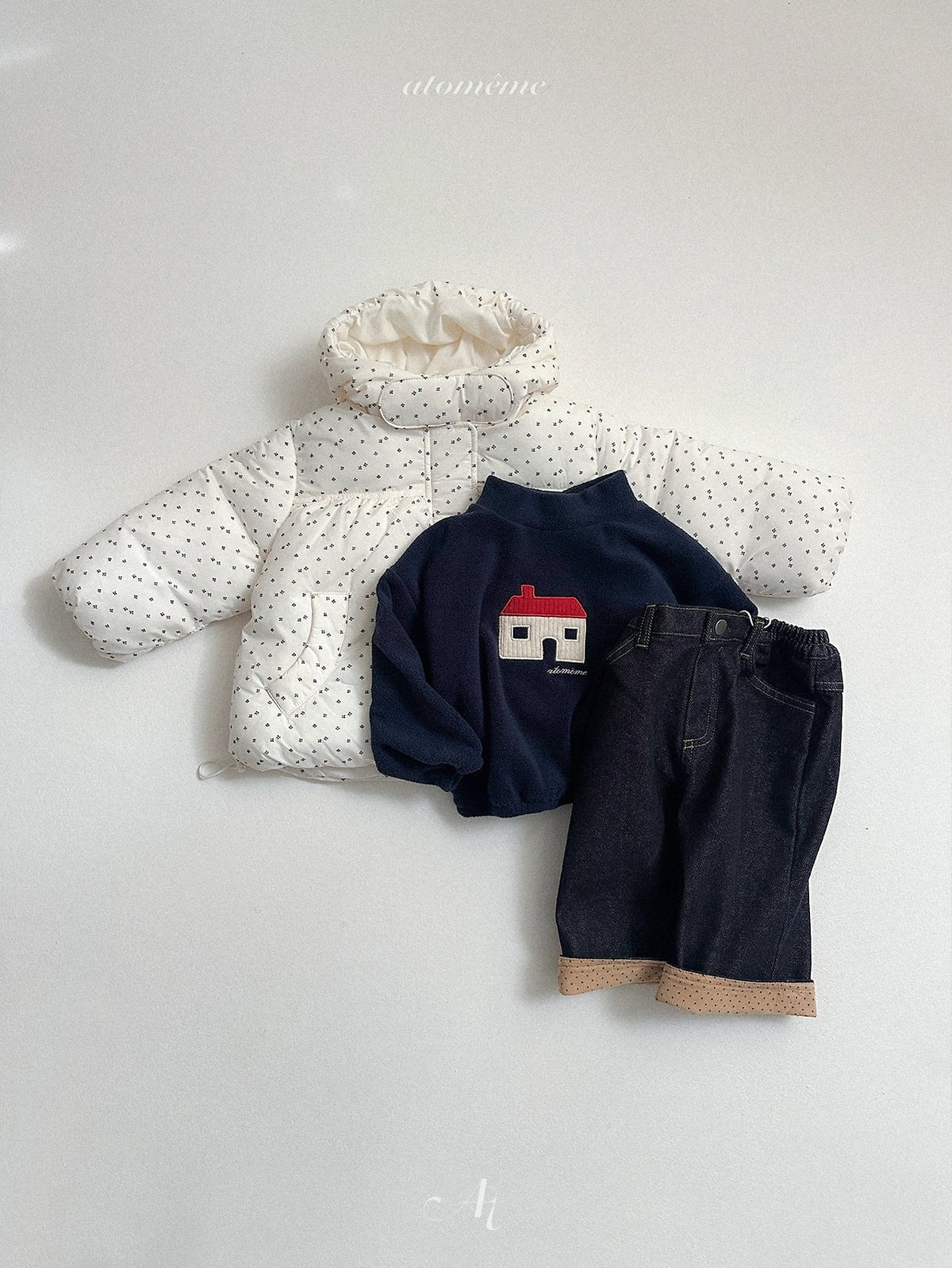 ［atomeme］home turtleneck sweatshirt