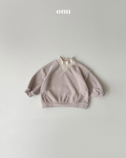 ［ONU］triangle neck sweatshirt