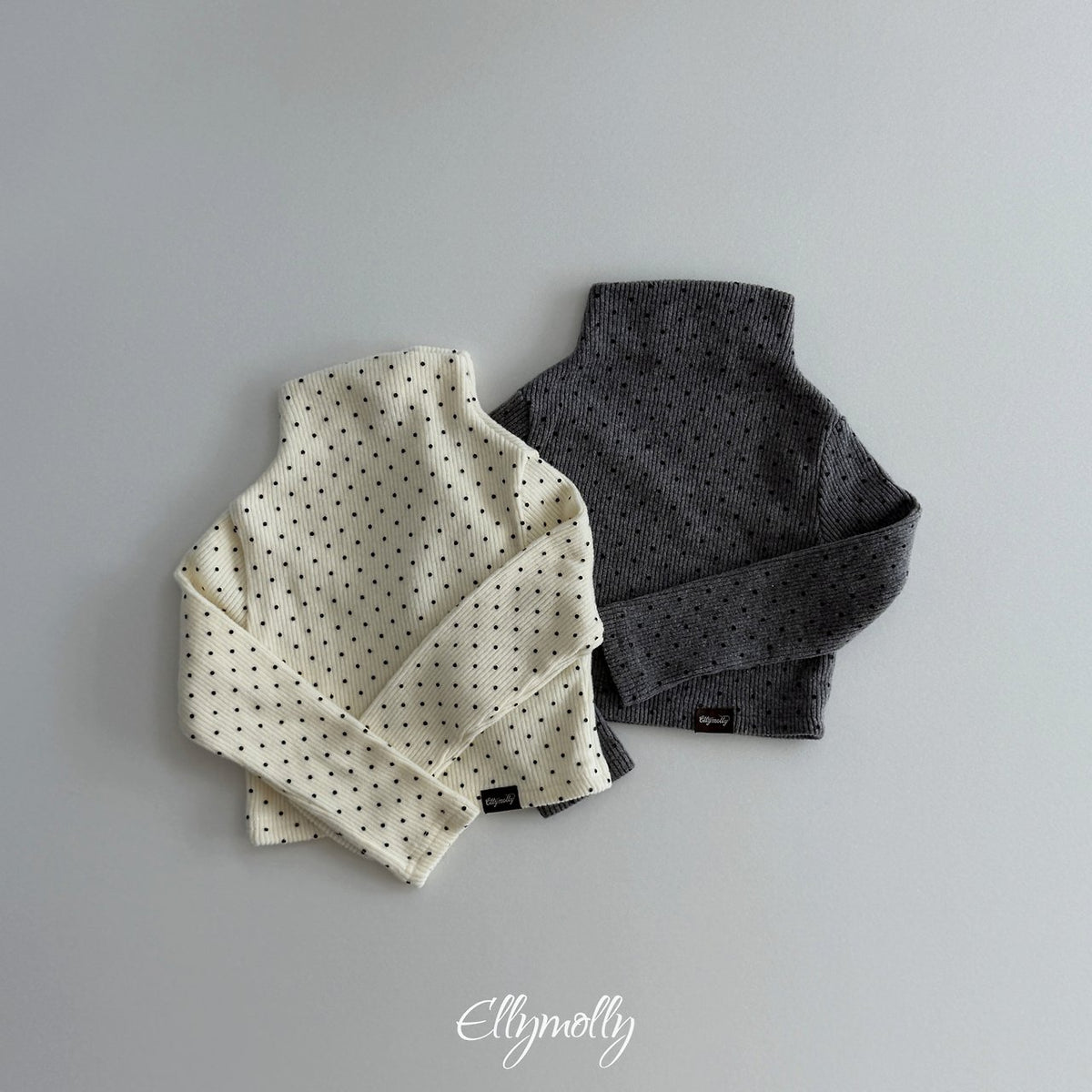 ［ellymolly］dot fleece mock neck tee