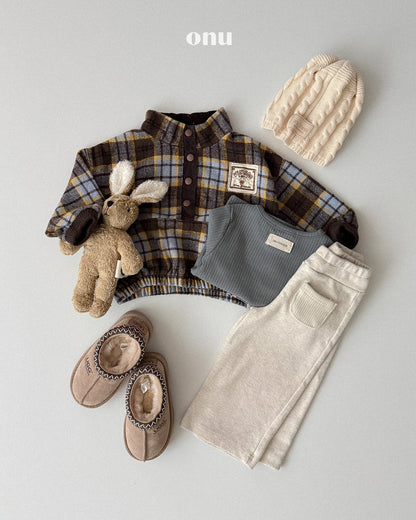 ［ONU］cable knit beanie